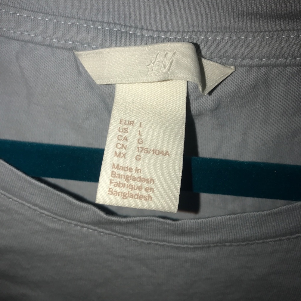 H&M tee - Picture 2 of 3